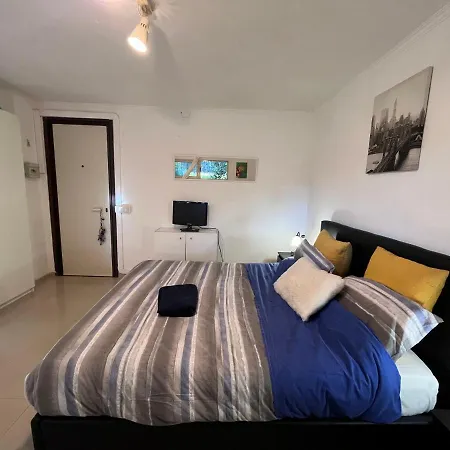 Appartement Monolocale A Mostacciano Rome